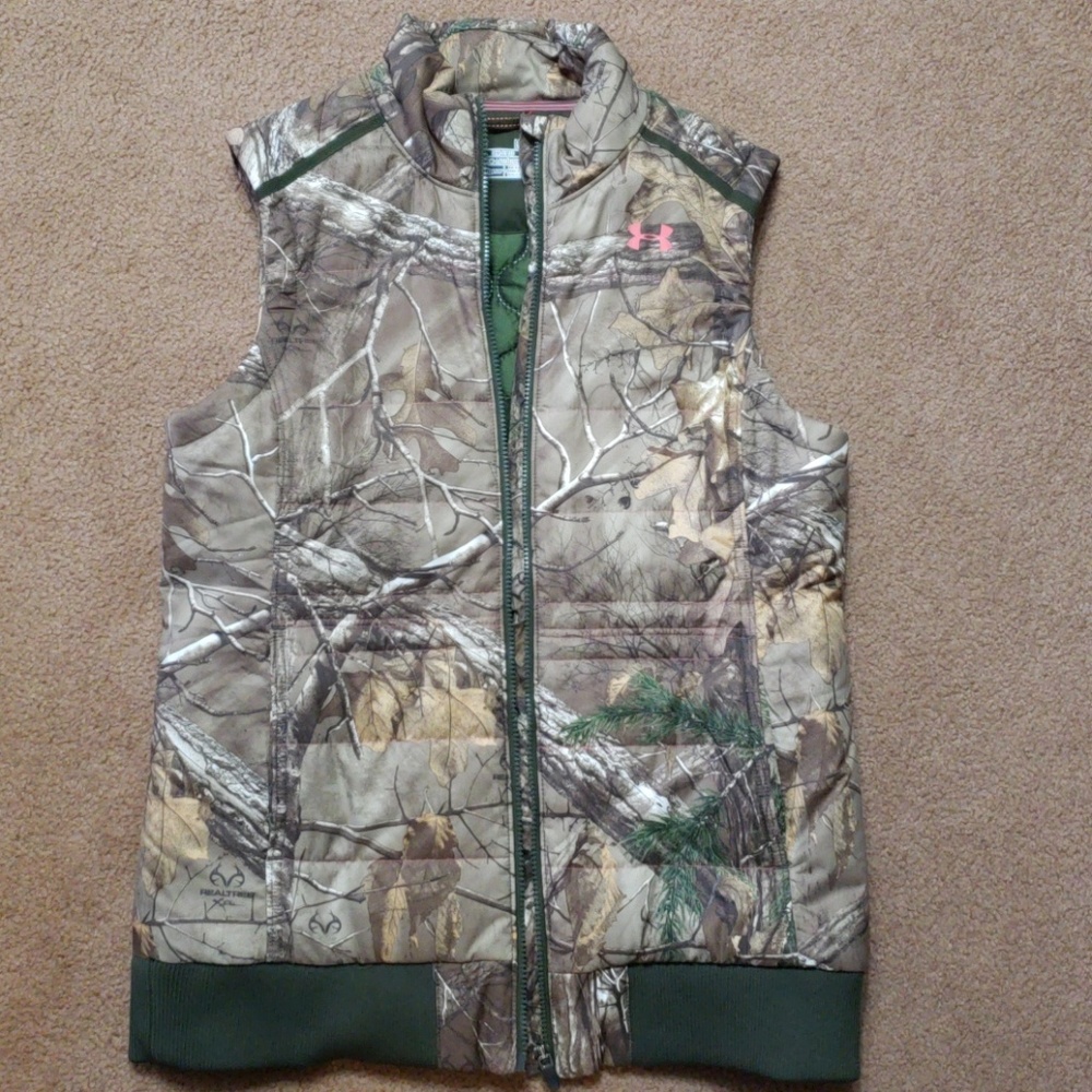 Under Armour camo vest
